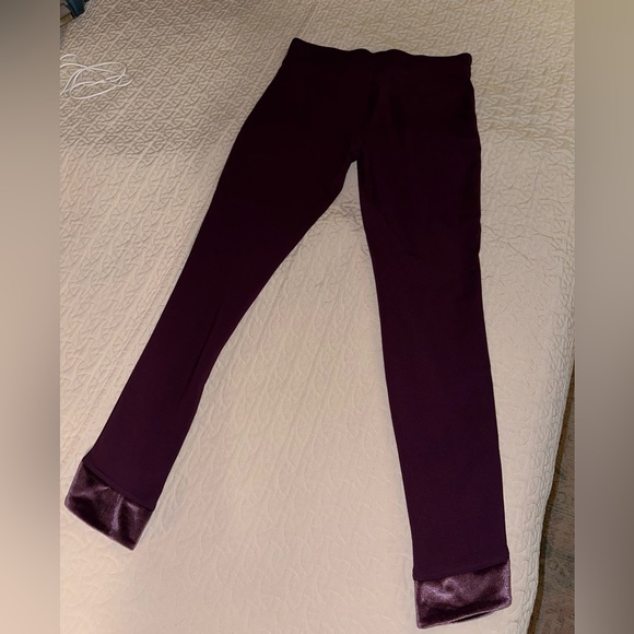 ☮️HUE☮️VELVET CUFF PONTE KNIT LEGGINGS NWOT! - Picture 5 of 11